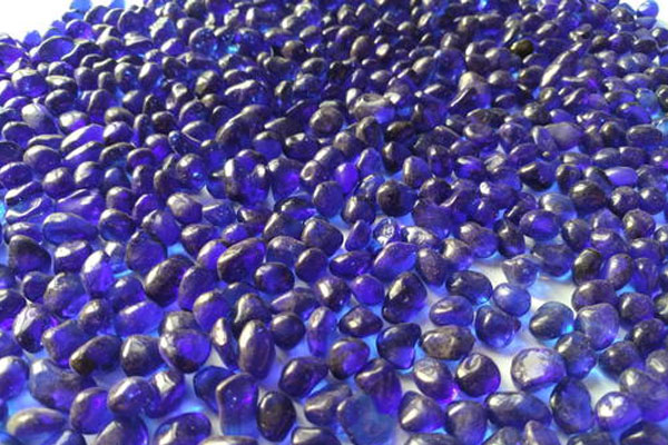 玻璃珠生产厂家：最常用的表面处理技术——喷砂
