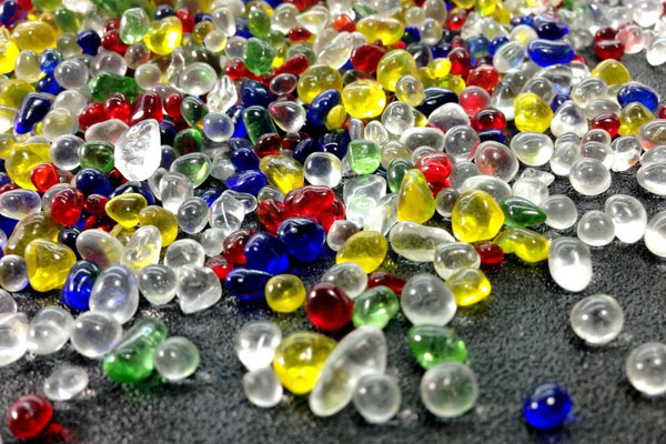 玻璃珠生产厂家：如何制作好玻璃砂?